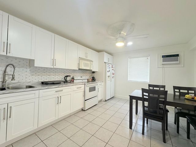 4158 Faith Street, West Palm Beach, FL 33406