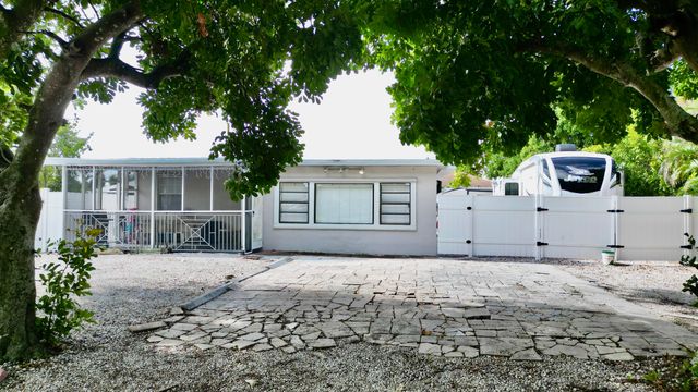 4158 Faith Street, West Palm Beach, FL 33406