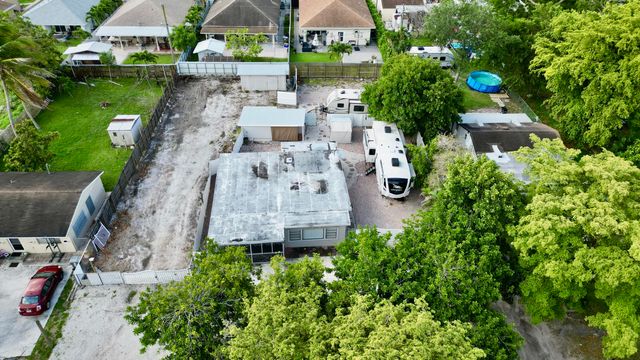 4158 Faith Street, West Palm Beach, FL 33406