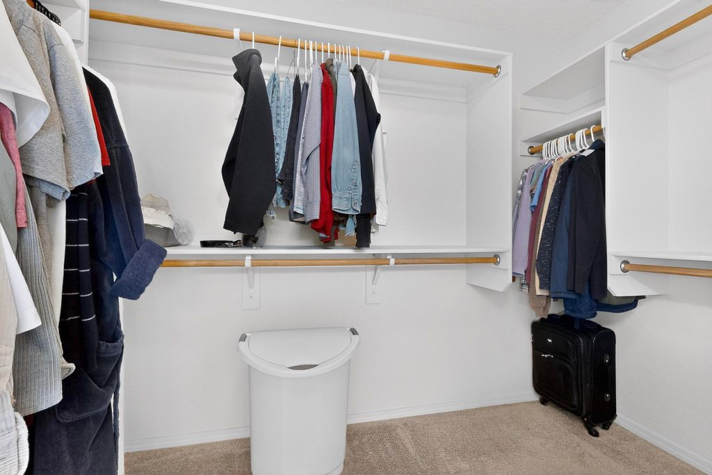 Image 22 of property listing at 10639 Microlith Road SW, Albuquerque, NM 87121