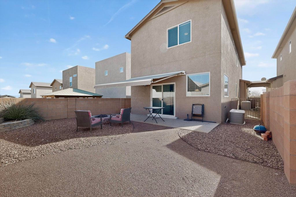 Image 37 of property listing at 10639 Microlith Road SW, Albuquerque, NM 87121