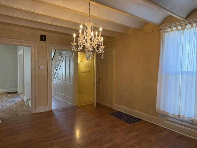 609 State St., Salina, KS 67401