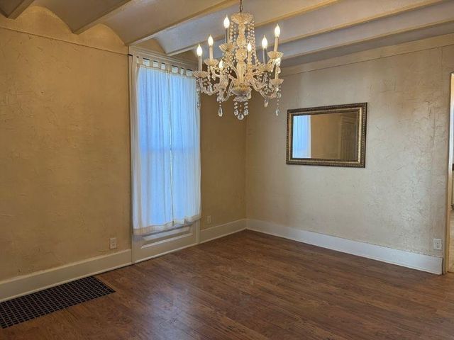 609 State St., Salina, KS 67401