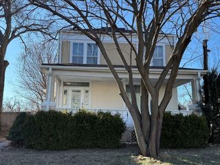 609 State St., Salina, KS 67401