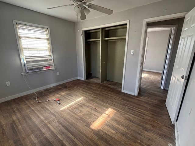 825 Clyde Street, White Settlement, TX 76108