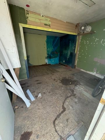 825 Clyde Street, White Settlement, TX 76108