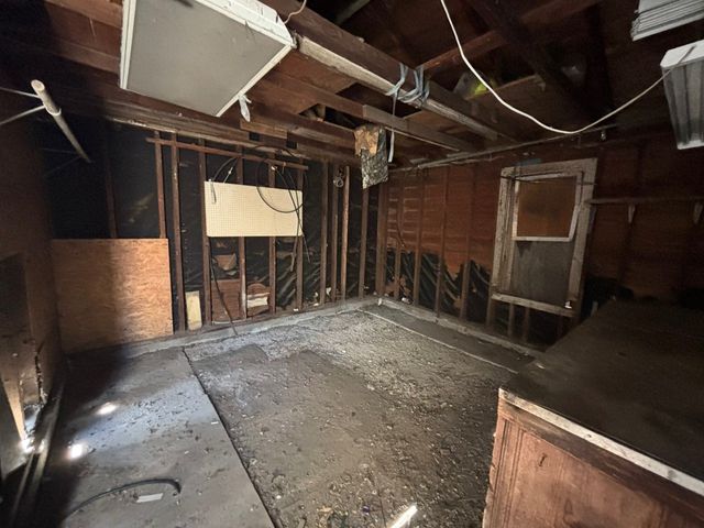 825 Clyde Street, White Settlement, TX 76108