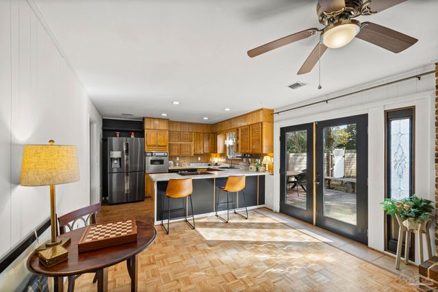 3965 Lynn Ora Dr, Pensacola, FL 32504