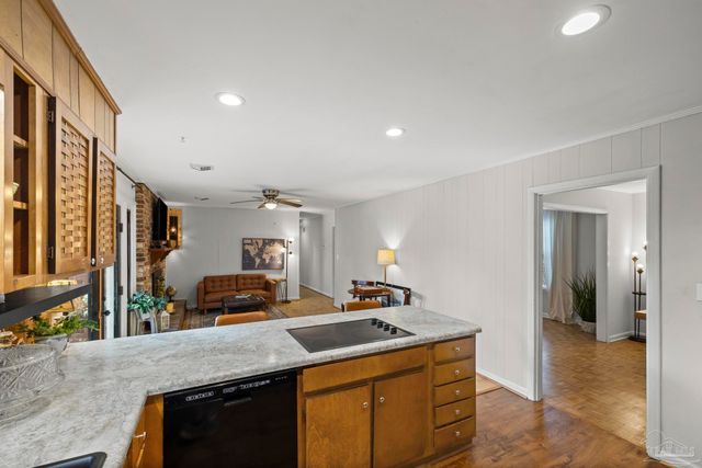 3965 Lynn Ora Dr, Pensacola, FL 32504