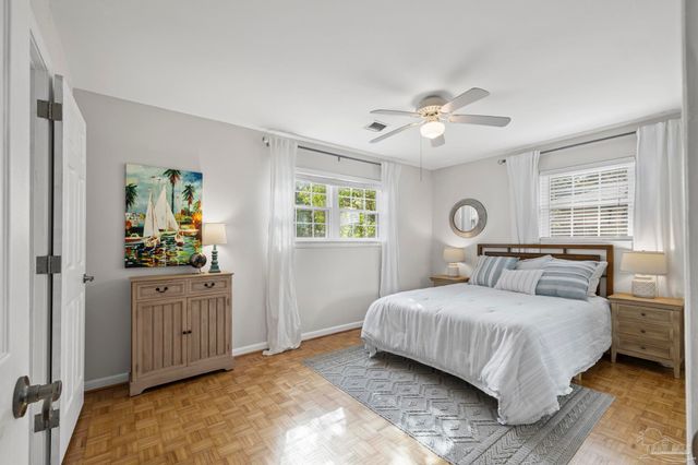 3965 Lynn Ora Dr, Pensacola, FL 32504