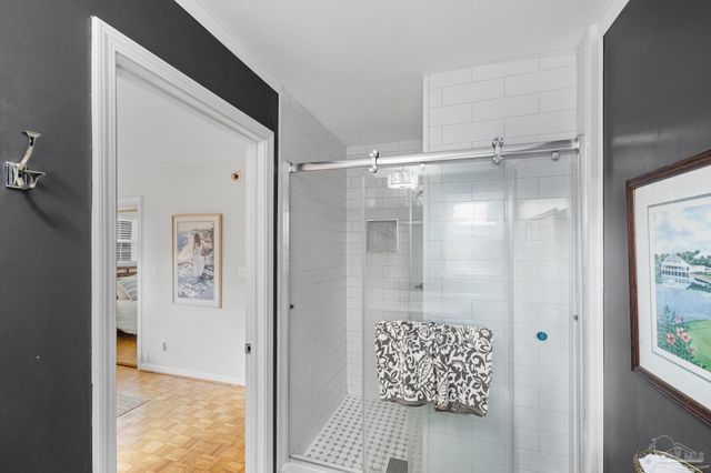 3965 Lynn Ora Dr, Pensacola, FL 32504