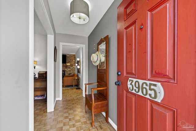 3965 Lynn Ora Dr, Pensacola, FL 32504