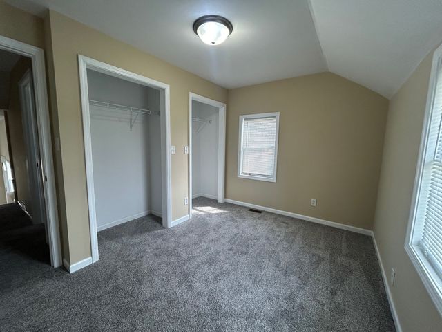 1121 8th Avenue, Belvidere, IL 61008