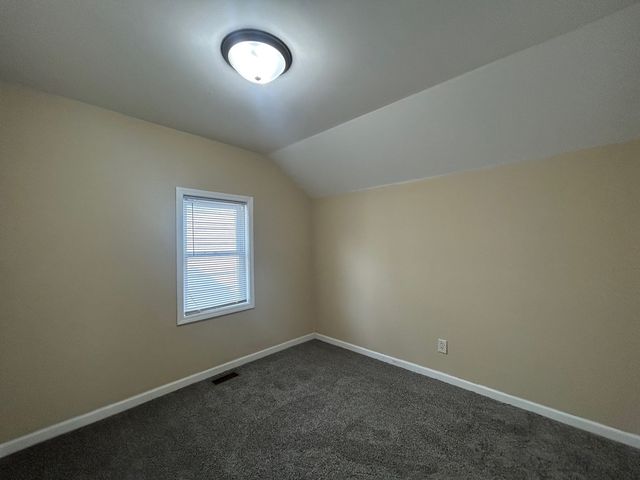 1121 8th Avenue, Belvidere, IL 61008