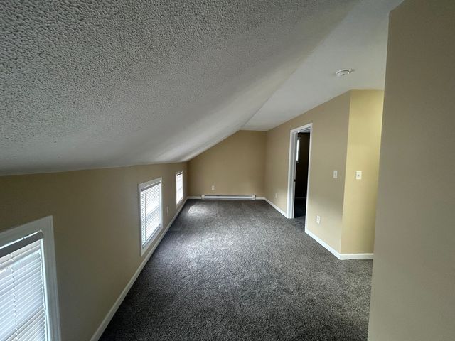 1121 8th Avenue, Belvidere, IL 61008