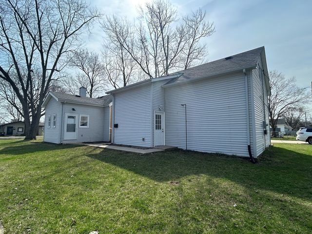 1121 8th Avenue, Belvidere, IL 61008
