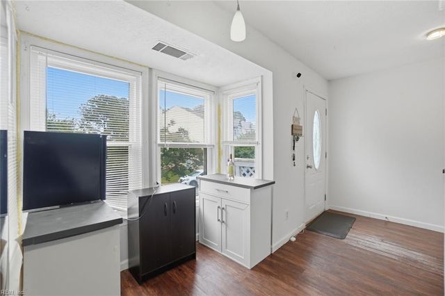 395 Francisco WAY, Newport News, VA 23601