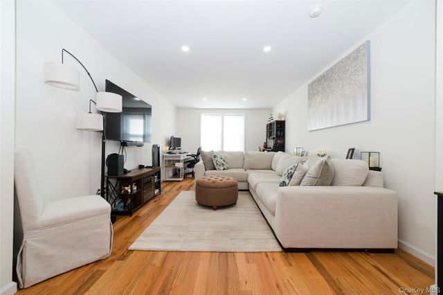 90 Union Street 5G, New Rochelle, NY 10805