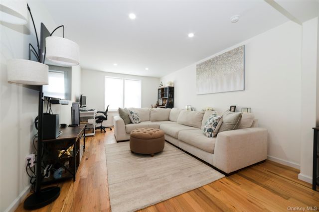 90 Union Street 5G, New Rochelle, NY 10805