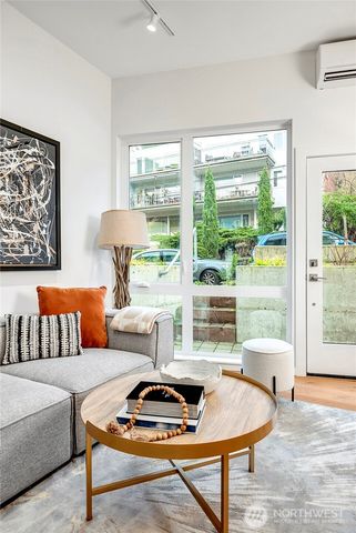 629 13th Avenue E, Seattle, WA 98102