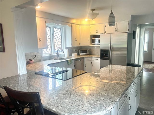 197 Hi View, West Seneca, NY 14224