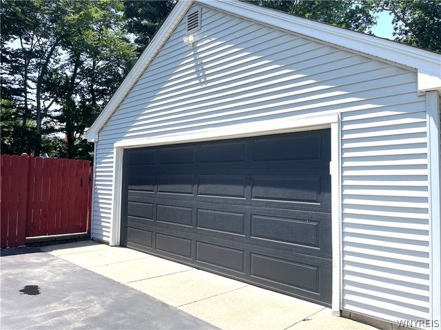 197 Hi View, West Seneca, NY 14224