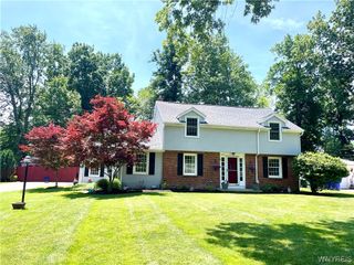 197 Hi View, West Seneca, NY 14224