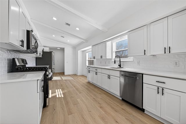 109 Ruth Lane, Rogers, AR 72756