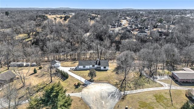 109 Ruth Lane, Rogers, AR 72756