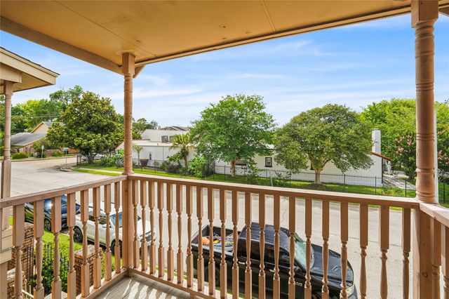 10615 Briar Forest Drive 102, Houston, TX 77042