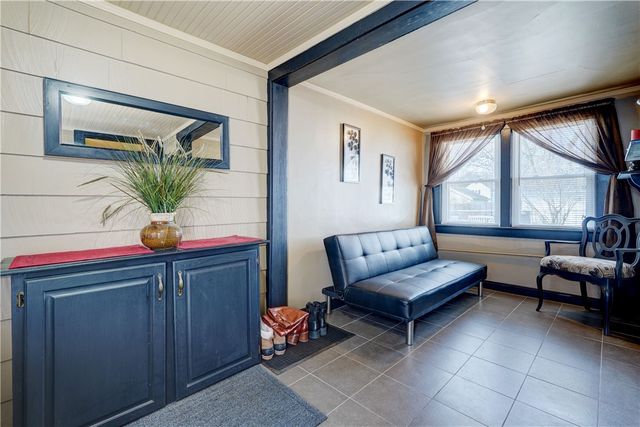 79 Pomona Dr, Greece, NY 14616