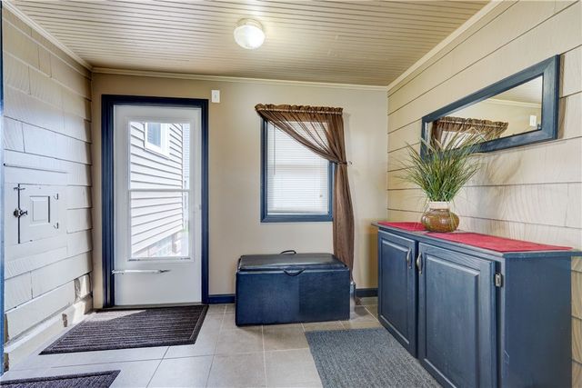 79 Pomona Dr, Greece, NY 14616