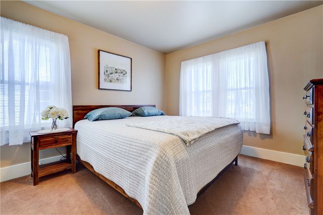 79 Pomona Dr, Greece, NY 14616