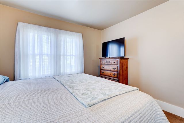 79 Pomona Dr, Greece, NY 14616