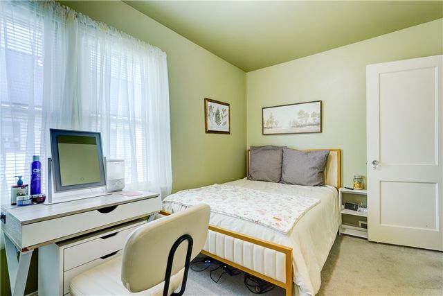 79 Pomona Dr, Greece, NY 14616