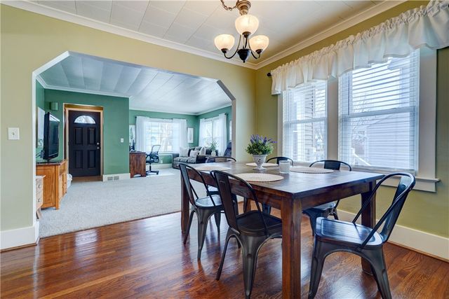 79 Pomona Dr, Greece, NY 14616