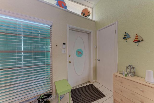 2886 WOOD STREET, Sarasota, FL 34237