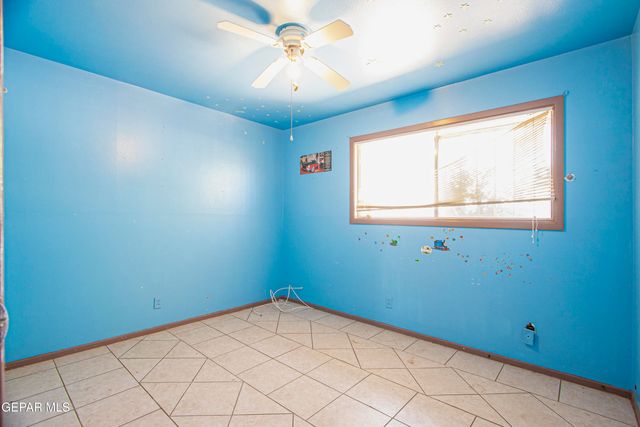 5828 FLOUNDER, El Paso, TX 79924
