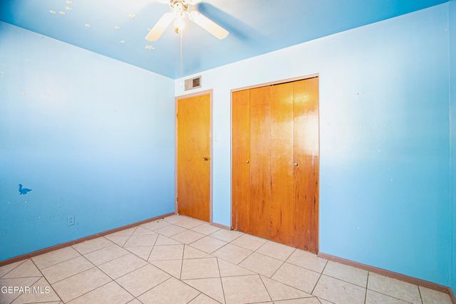 5828 FLOUNDER, El Paso, TX 79924