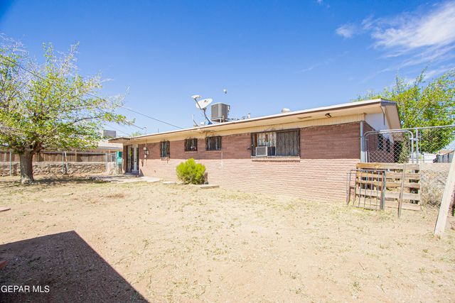 5828 FLOUNDER, El Paso, TX 79924