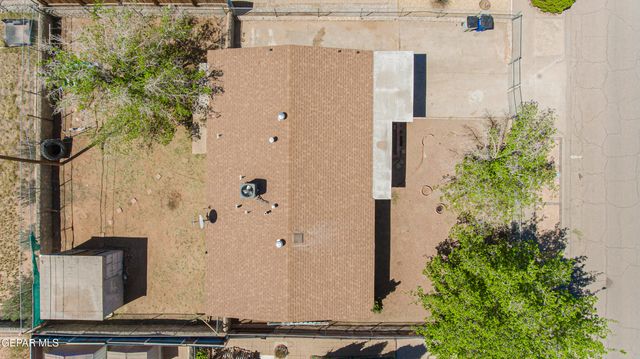 5828 FLOUNDER, El Paso, TX 79924