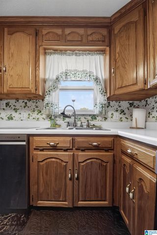 206 CARDINAL LANE NW, Jacksonville, AL 36265