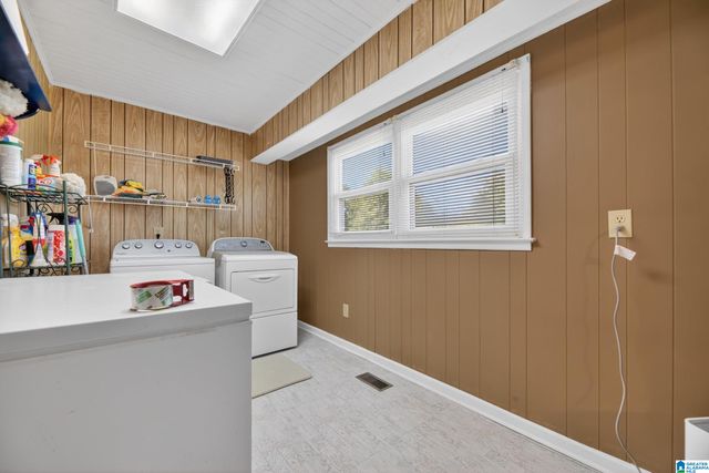 206 CARDINAL LANE NW, Jacksonville, AL 36265