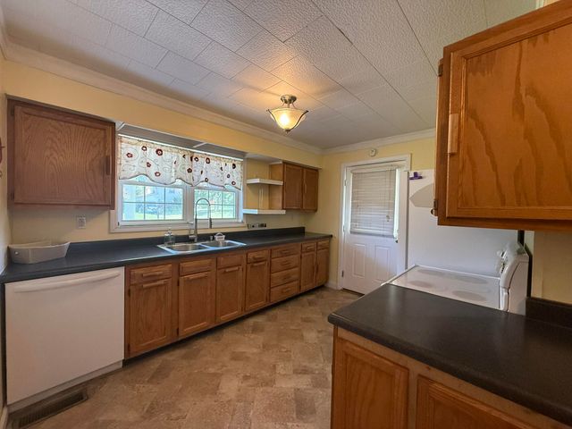 93 Green Acres Drive, Monticello, KY 42633