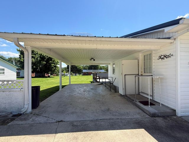 93 Green Acres Drive, Monticello, KY 42633