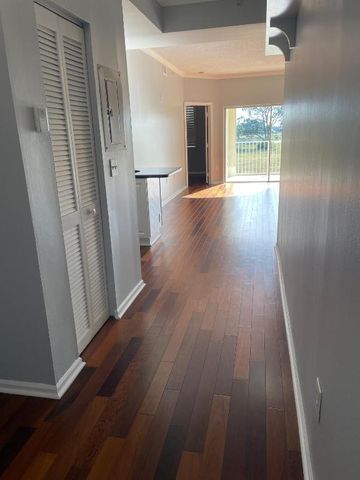 2080 Greenview Shores Boulevard 413, Wellington, FL 33414