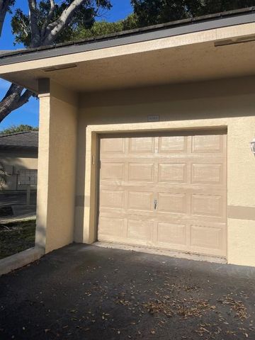 2080 Greenview Shores Boulevard 413, Wellington, FL 33414