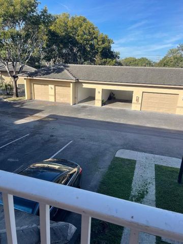 2080 Greenview Shores Boulevard 413, Wellington, FL 33414