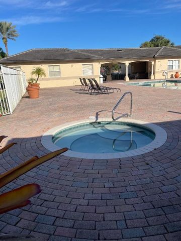 2080 Greenview Shores Boulevard 413, Wellington, FL 33414