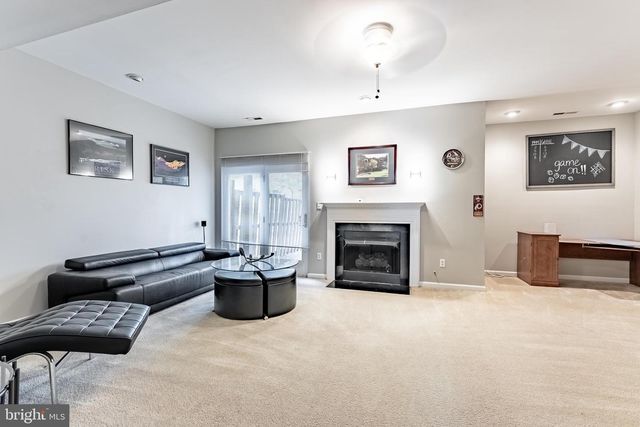 43738 CLEMENS TER, Ashburn, VA 20147